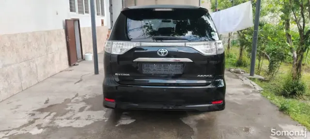 Toyota Estima 2014 · 2.4 AT