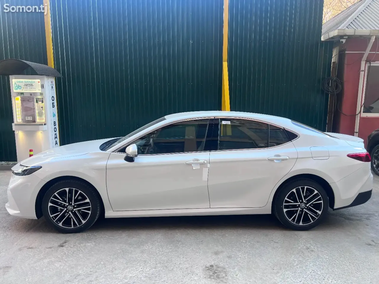 Toyota Camry 2026 · 2.5 AT