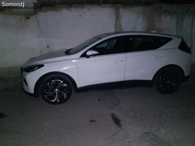 Hongqi E-HS9 2019 · AT