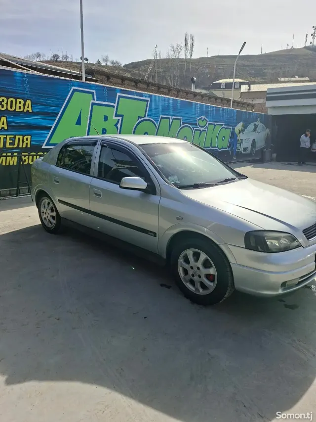 Opel Astra G 2003 · 1.6 AT