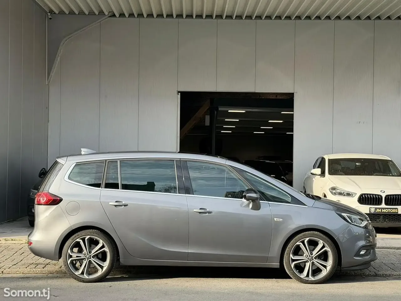 Opel Zafira 2018 · 1.4 MT
