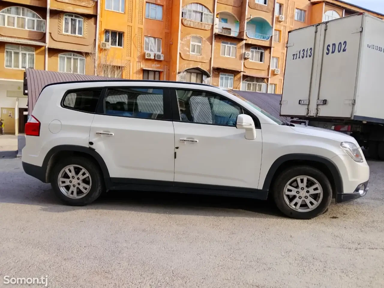 Chevrolet Orlando 2015 · 2.0 AT