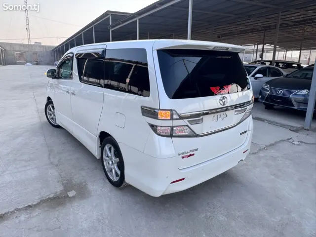 Toyota Vellfire 2014 · 2.4 AT