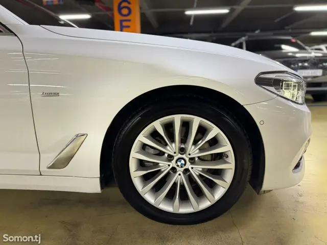 BMW 5 series 2017 · 2.0 AT