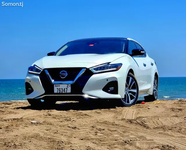 Nissan Maxima 2021 · 3.5 AT