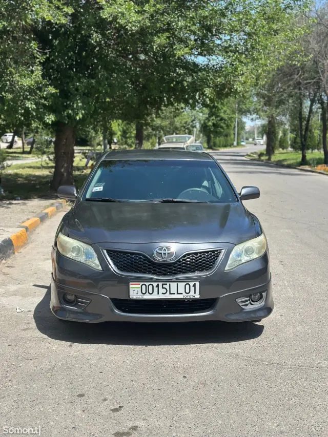 Toyota Camry 2010 · 2.5 AT