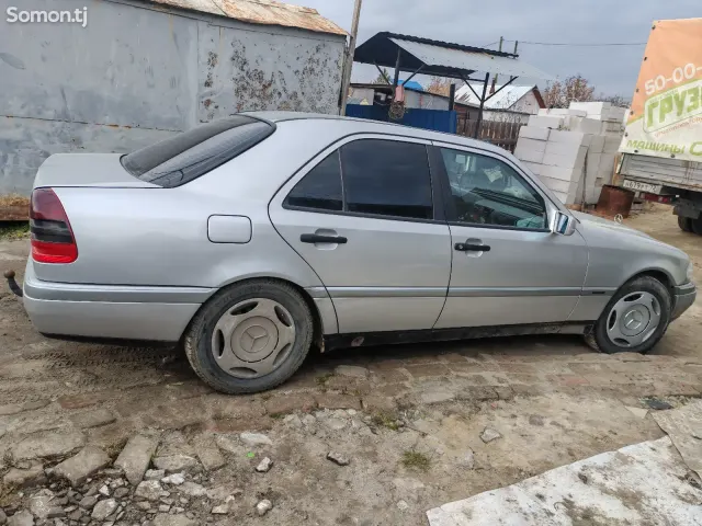 Mercedes-Benz C class 1994 · 1.8 MT
