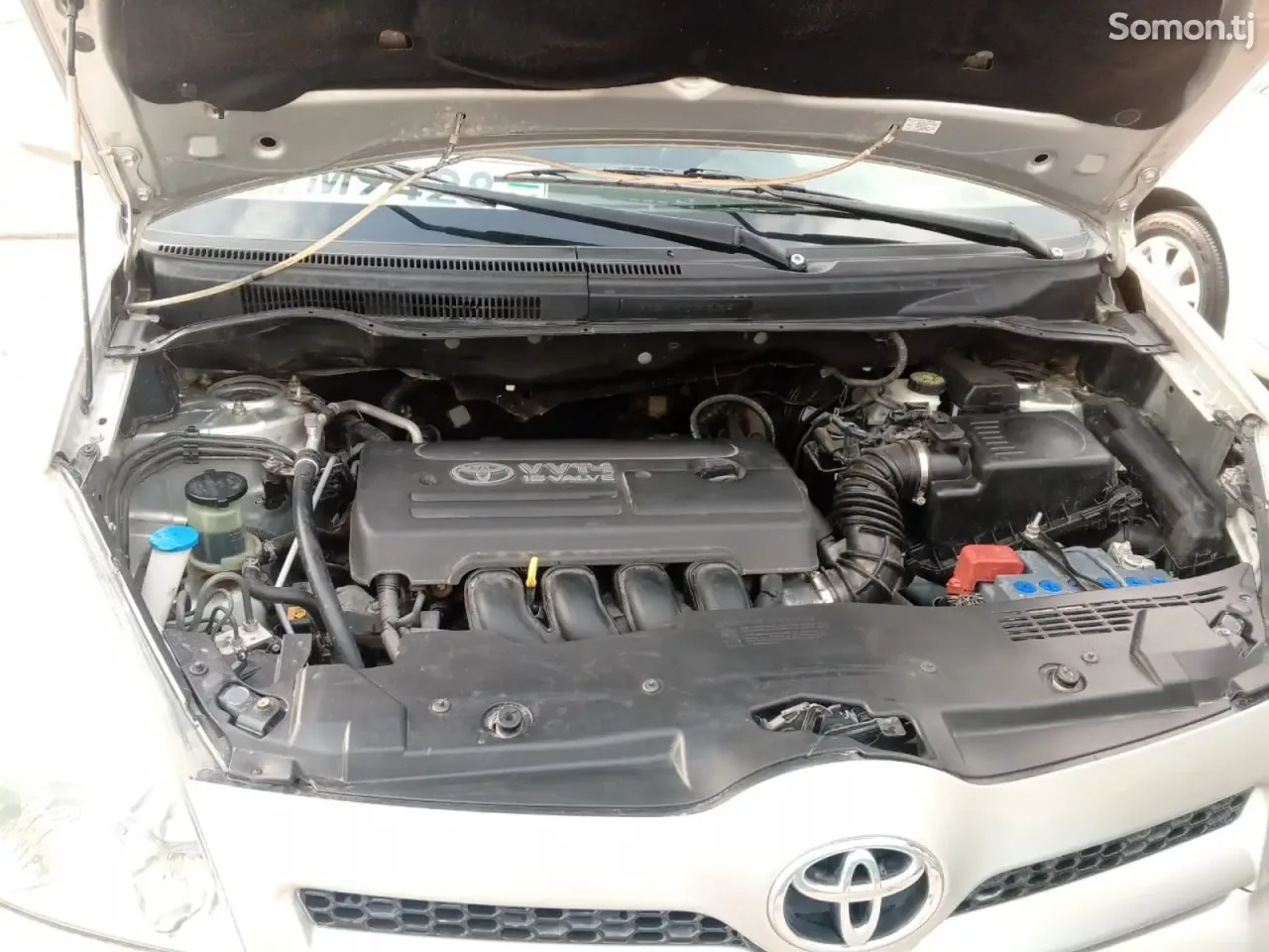 Toyota Verso 2006 · 1.8 MT