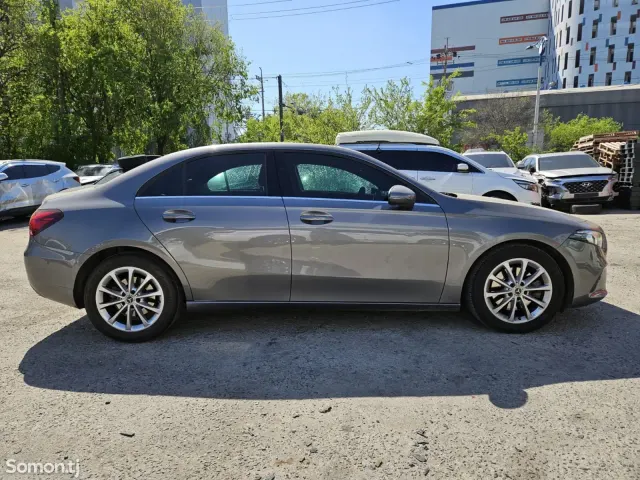 Mercedes-Benz A class 2020 · 1.9 AT
