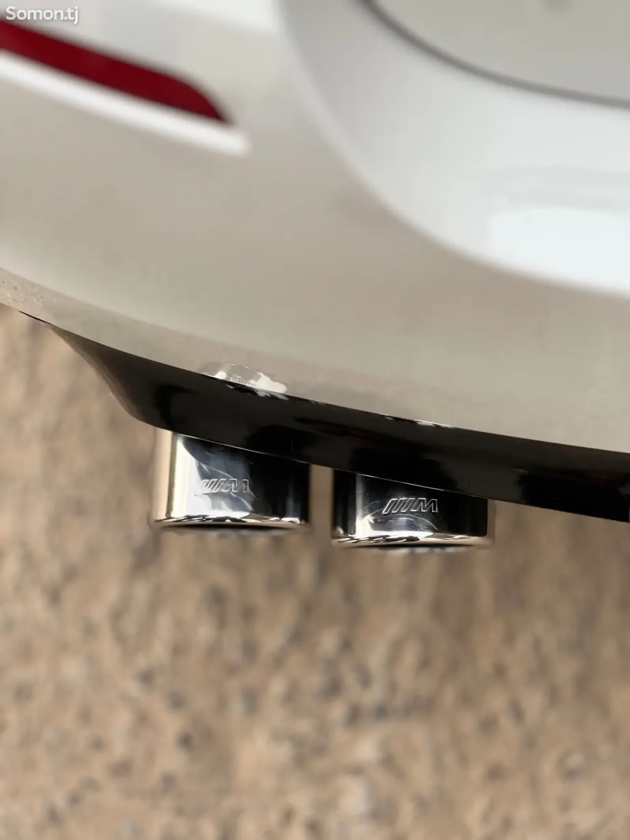BMW M5 2014 · 4.4 AT