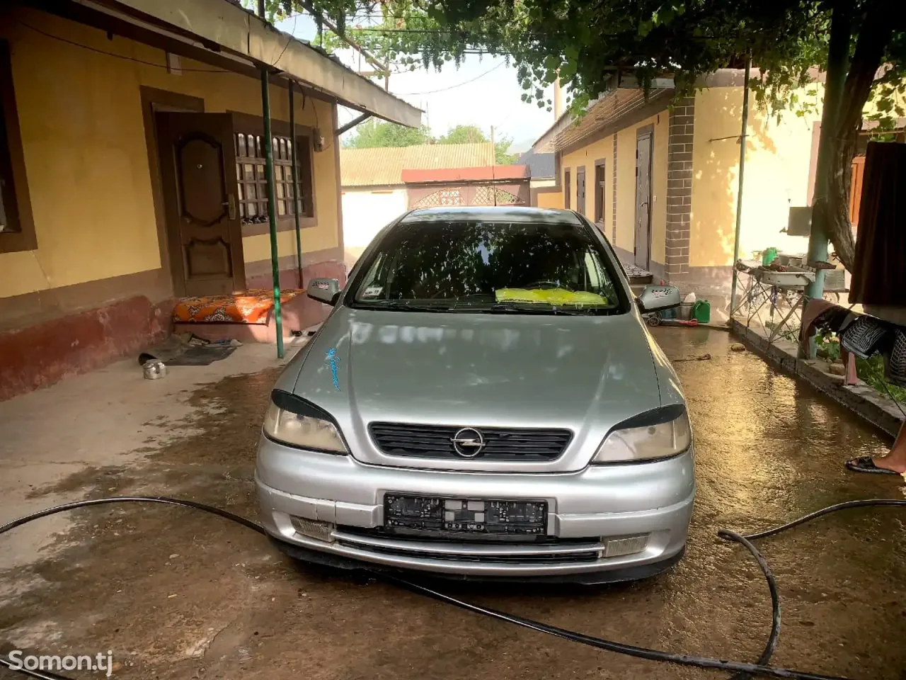 Opel Astra G 1998 · 1.6 MT