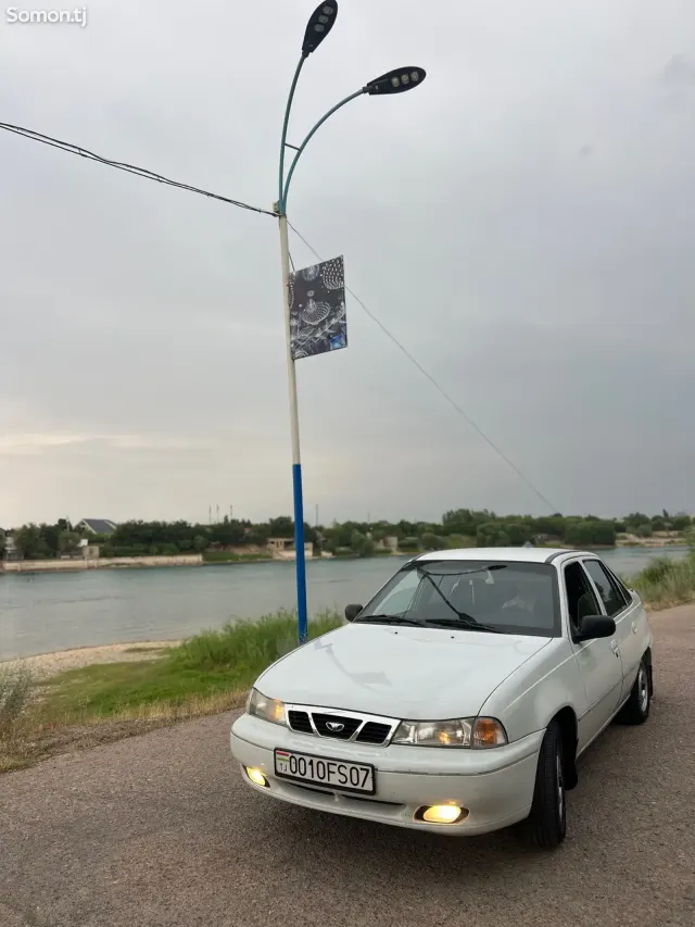 Daewoo Nexia 1996 · 1.5 MT