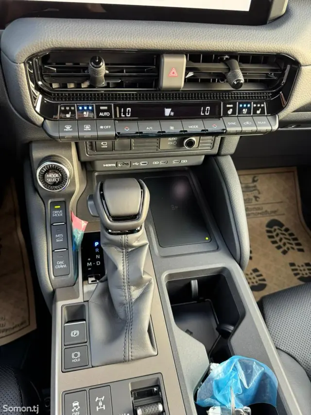 Toyota Land Cruiser Prado 2025 · 2.4 AT
