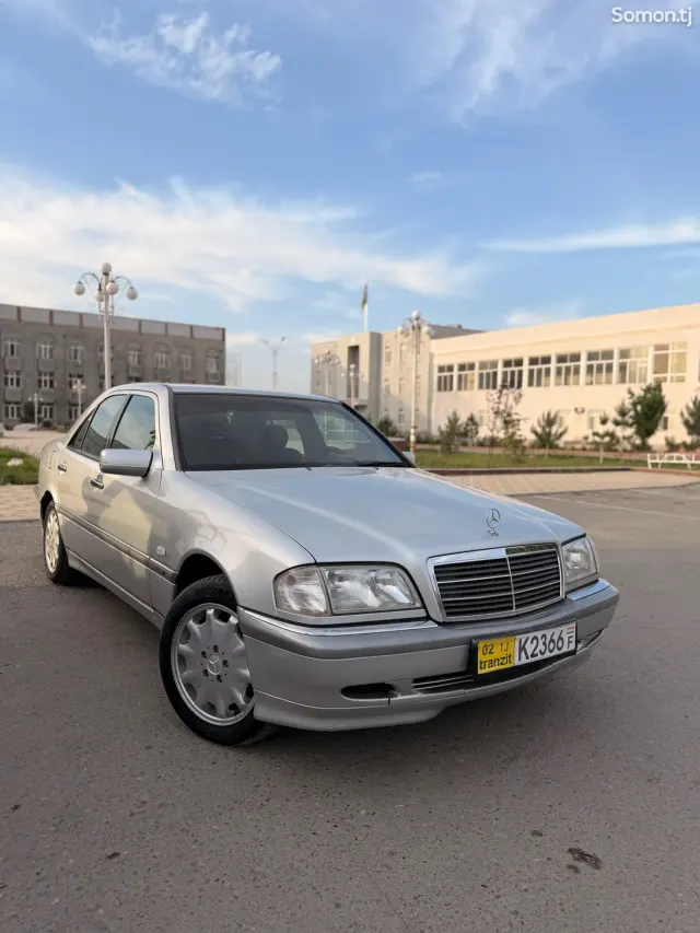 Mercedes-Benz C class 1999 · 2.0 MT