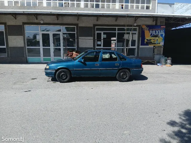 Opel Vectra A 1994 · 1.6 MT