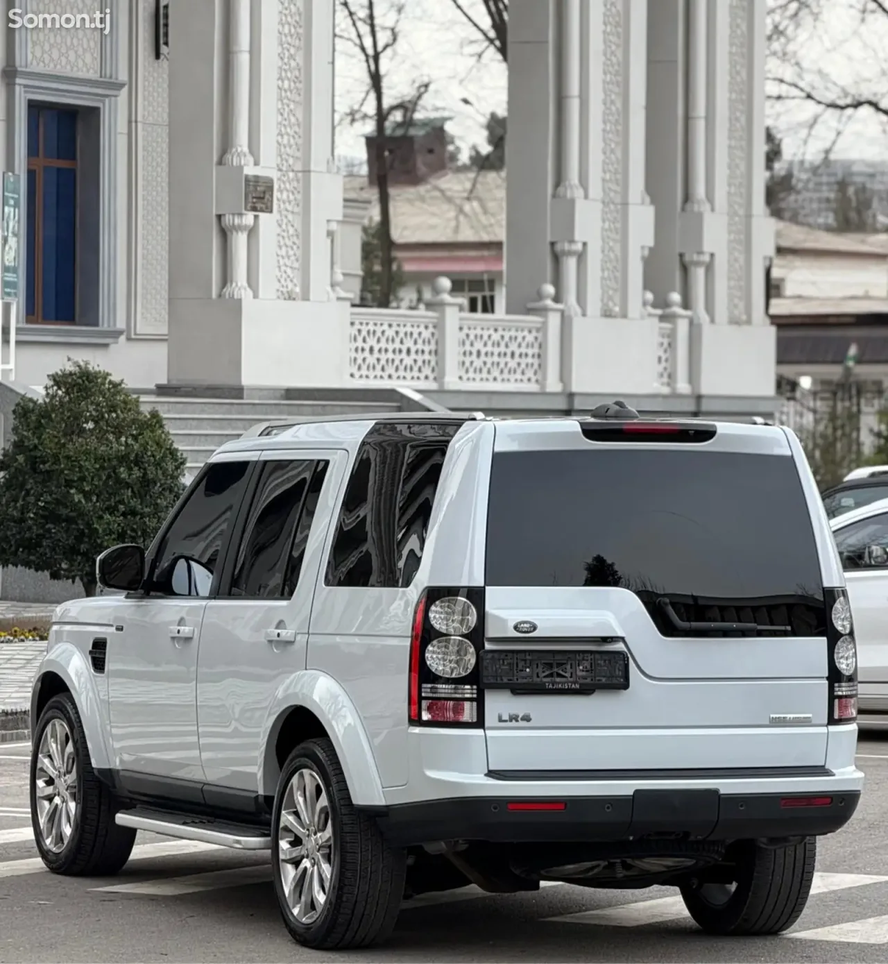 Land Rover Discovery 2015 · 3.0 AT