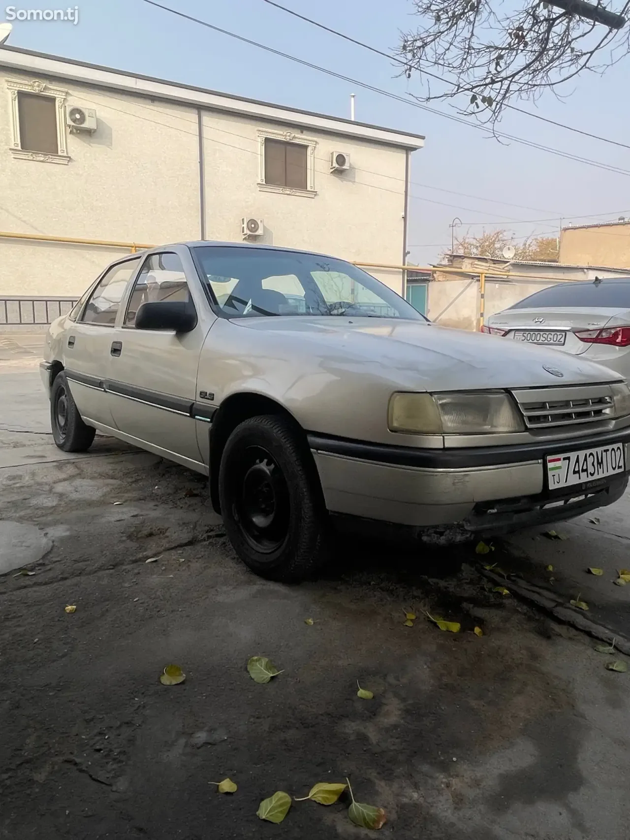 Opel Vectra A 1991 · 1.6 MT