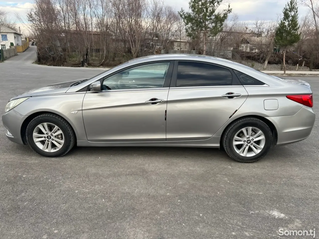 Hyundai Sonata 2010 · 2.0 AT