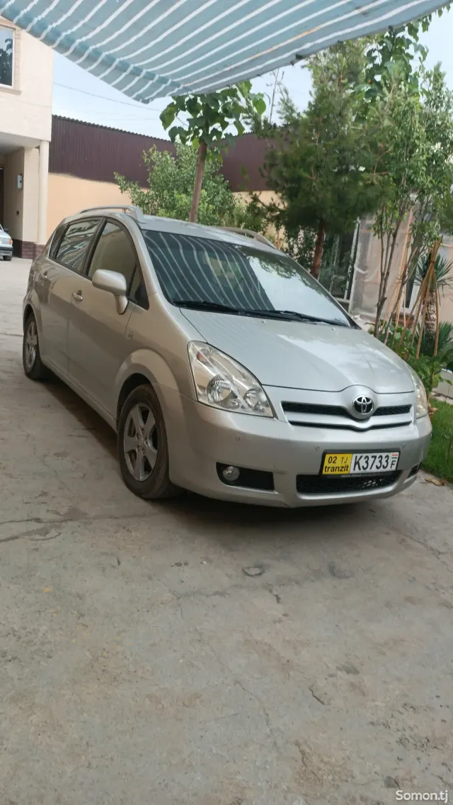 Toyota Verso 2007 · 2.2 MT