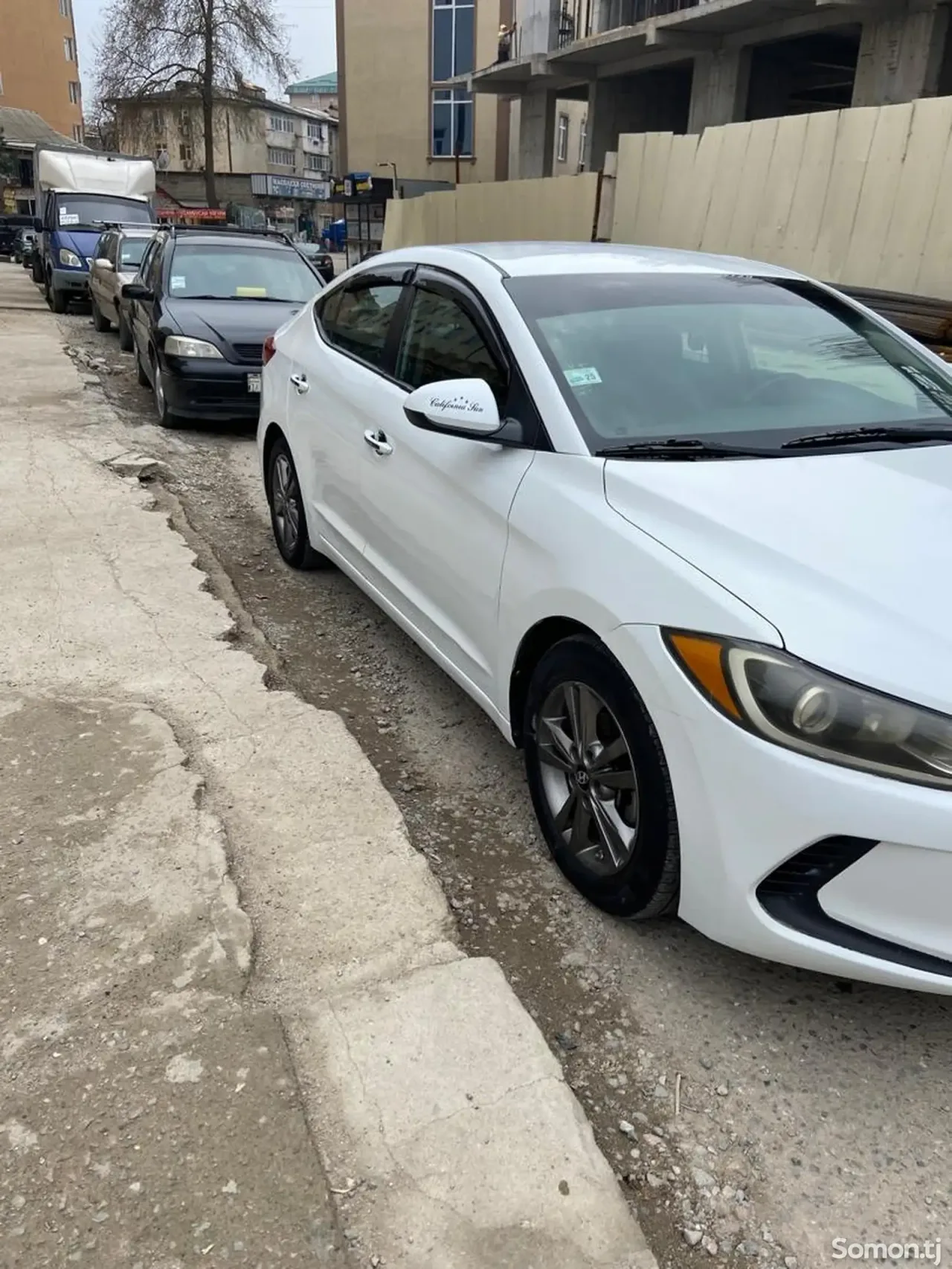 Hyundai Elantra 2017 · 2.0 AT