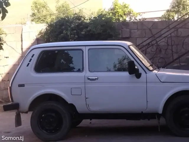 Lada (ВАЗ) Нива 2006 · 1.7 MT