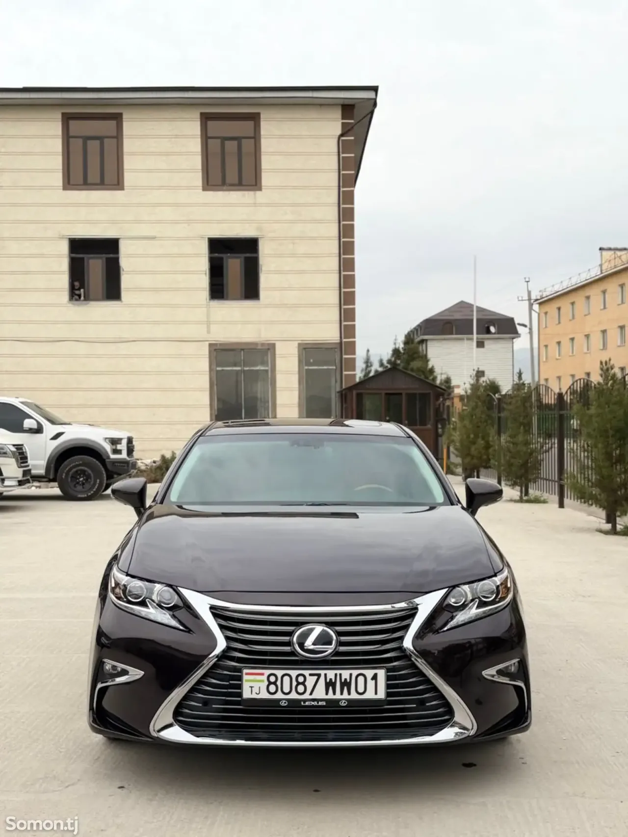 Lexus ES series 2013 · 2.5 AT