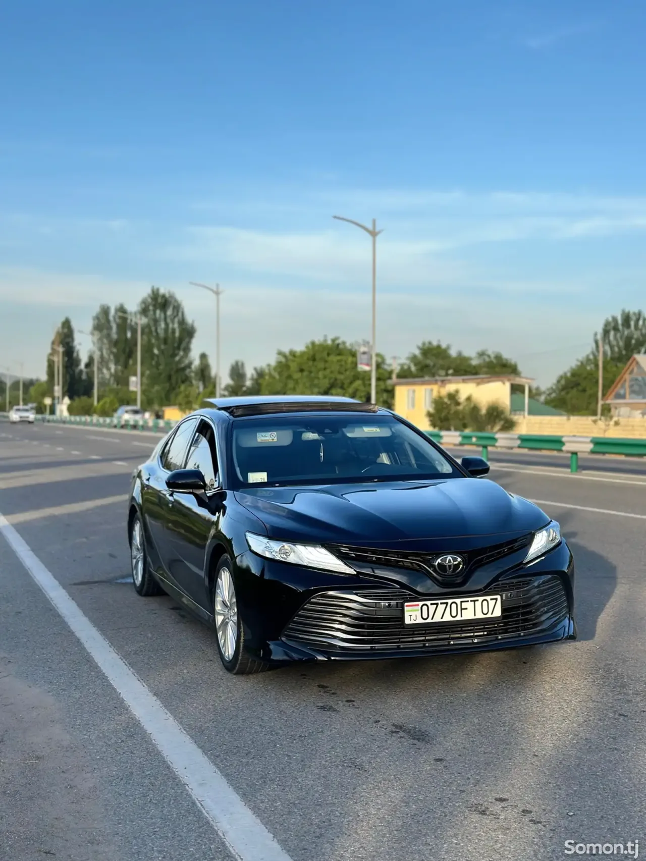 Toyota Camry 2017 · 2.5 AT
