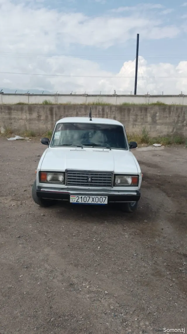 Lada (ВАЗ) 2107 2004 · 1.5 MT