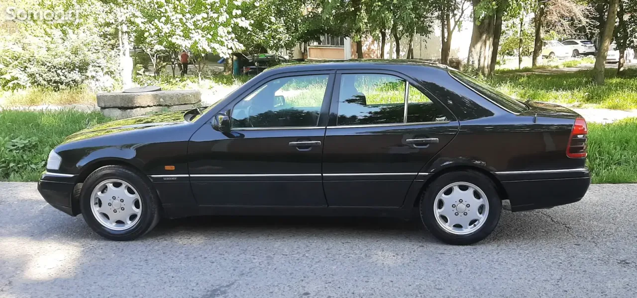 Mercedes-Benz C class 1995 · 1.8 AT