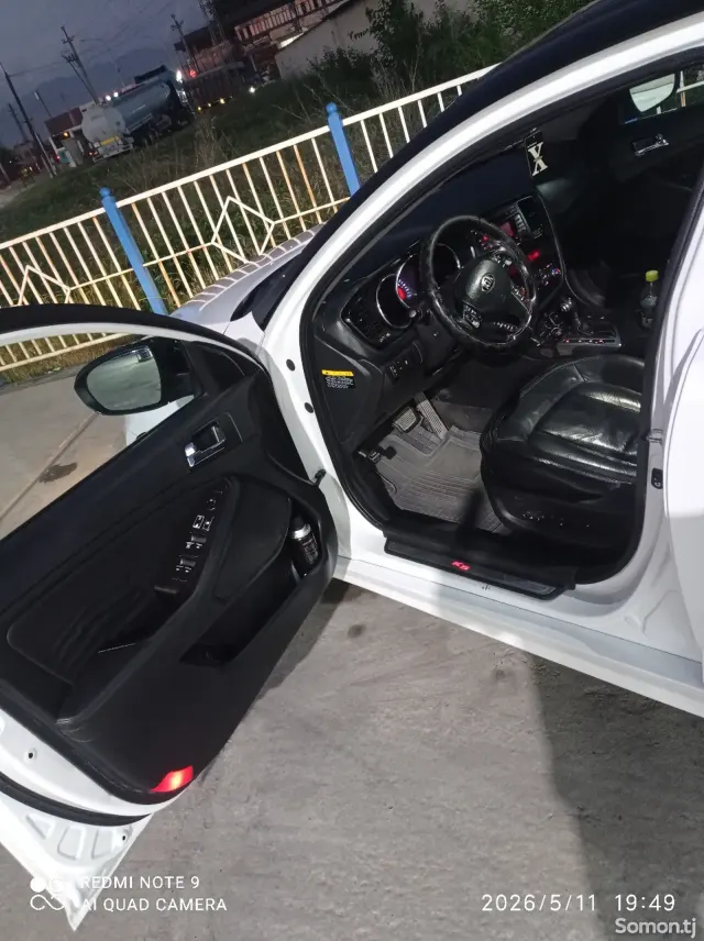 Kia K5 2013 · 2.0 AT