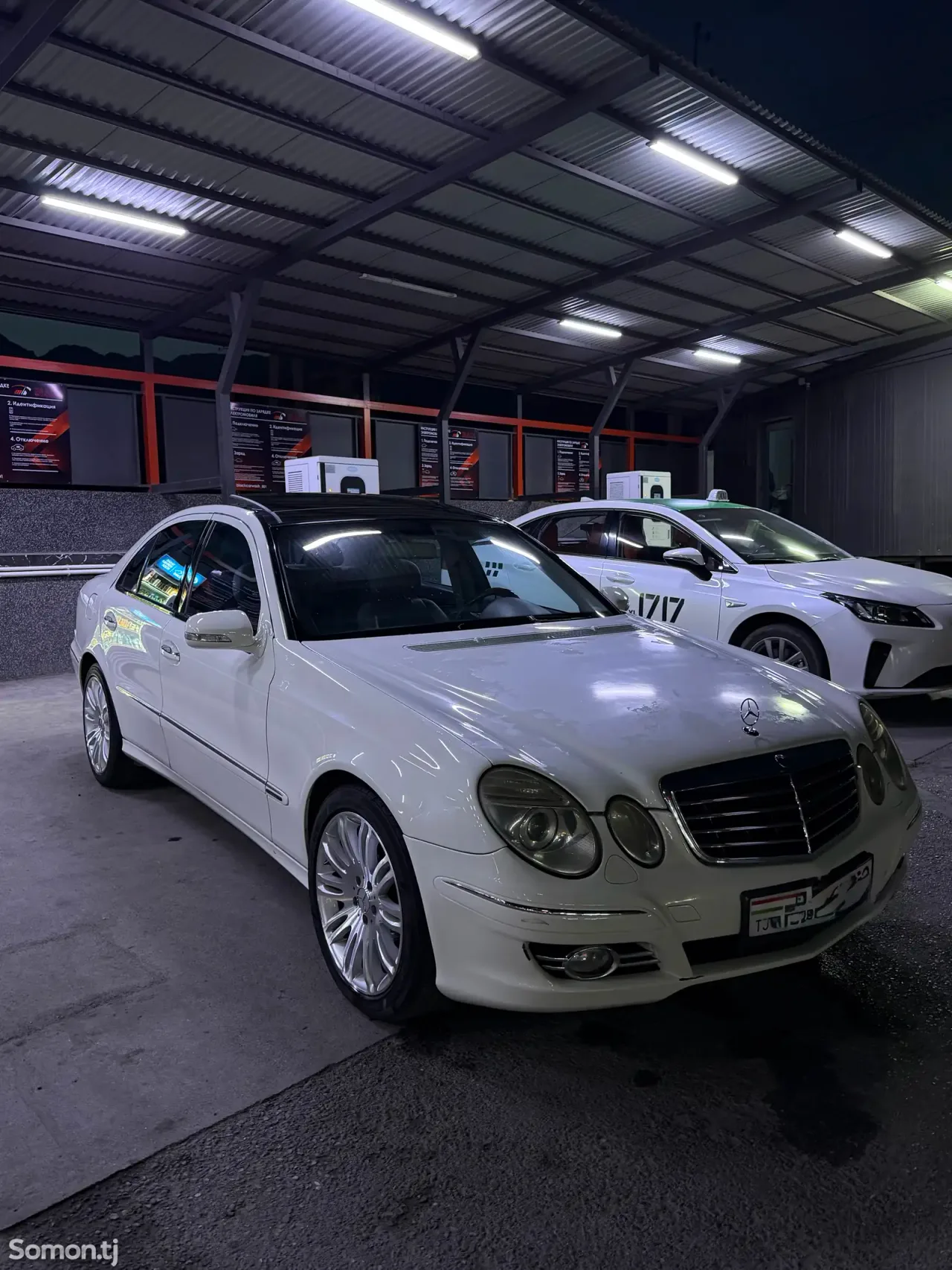 Mercedes-Benz E class 2008 · 3.5 AT