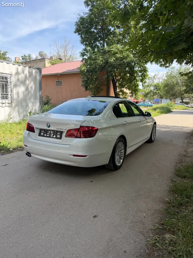 BMW 5 series 2015 · 2.0 AT