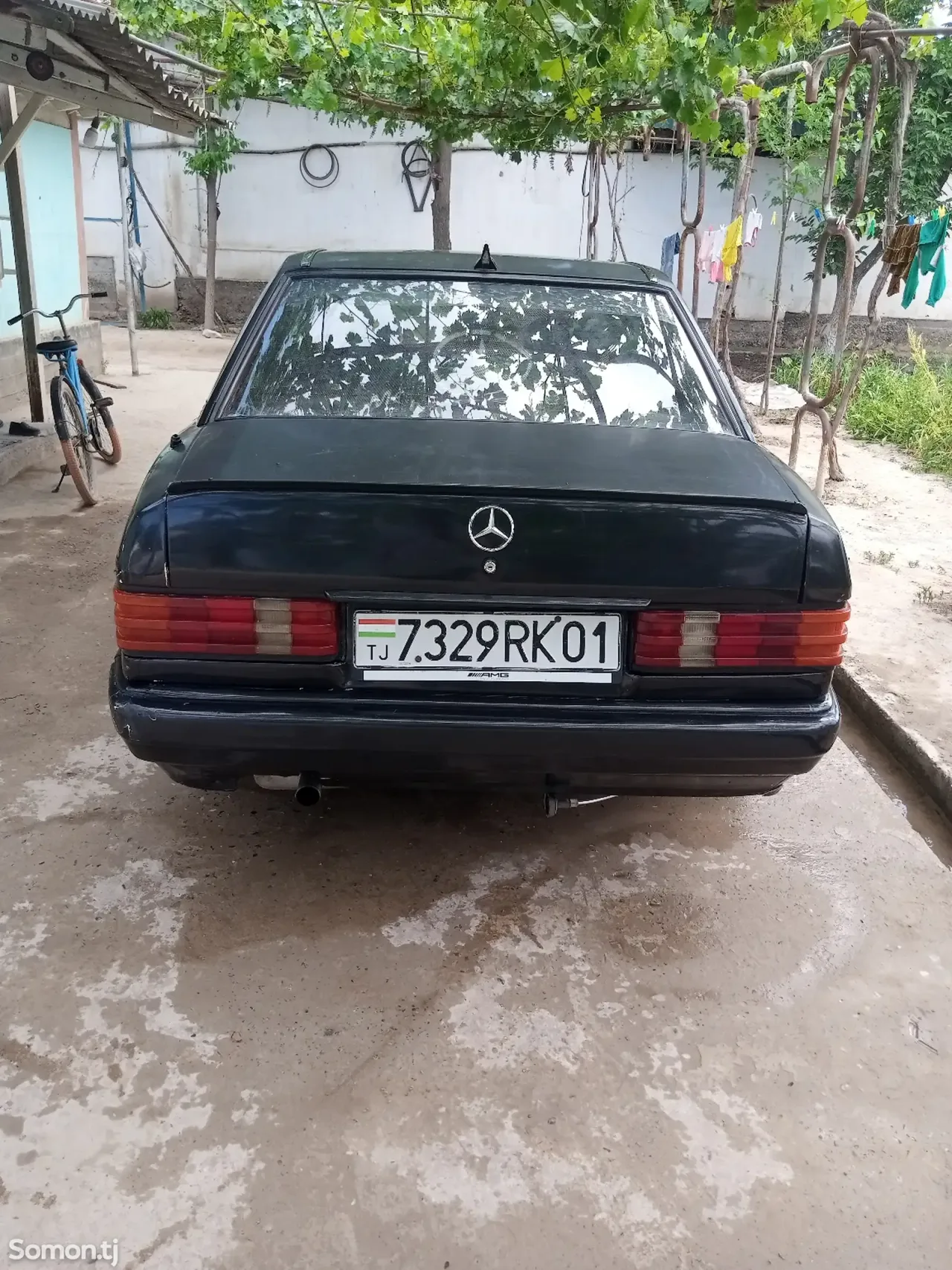 Mercedes-Benz W201 1991 · 1.8 MT