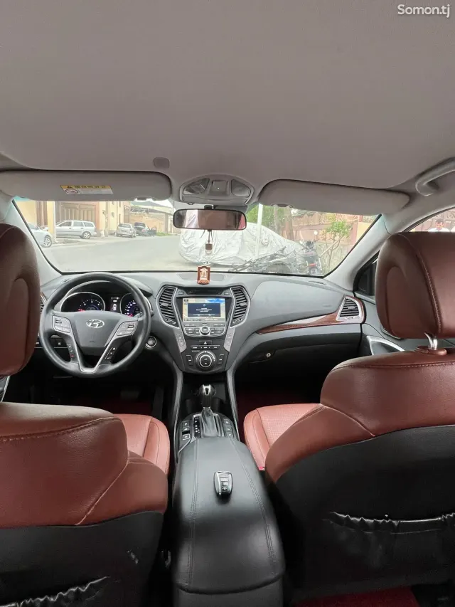 Hyundai Santa Fe 2014 · 2.0 AT