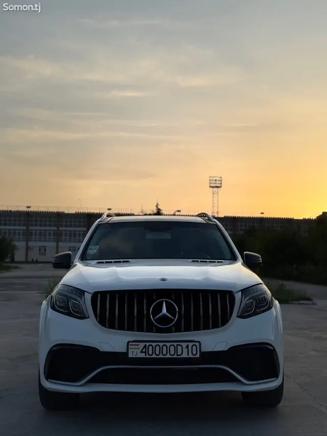 Mercedes-Benz GLS 2018 · 3.5 AT