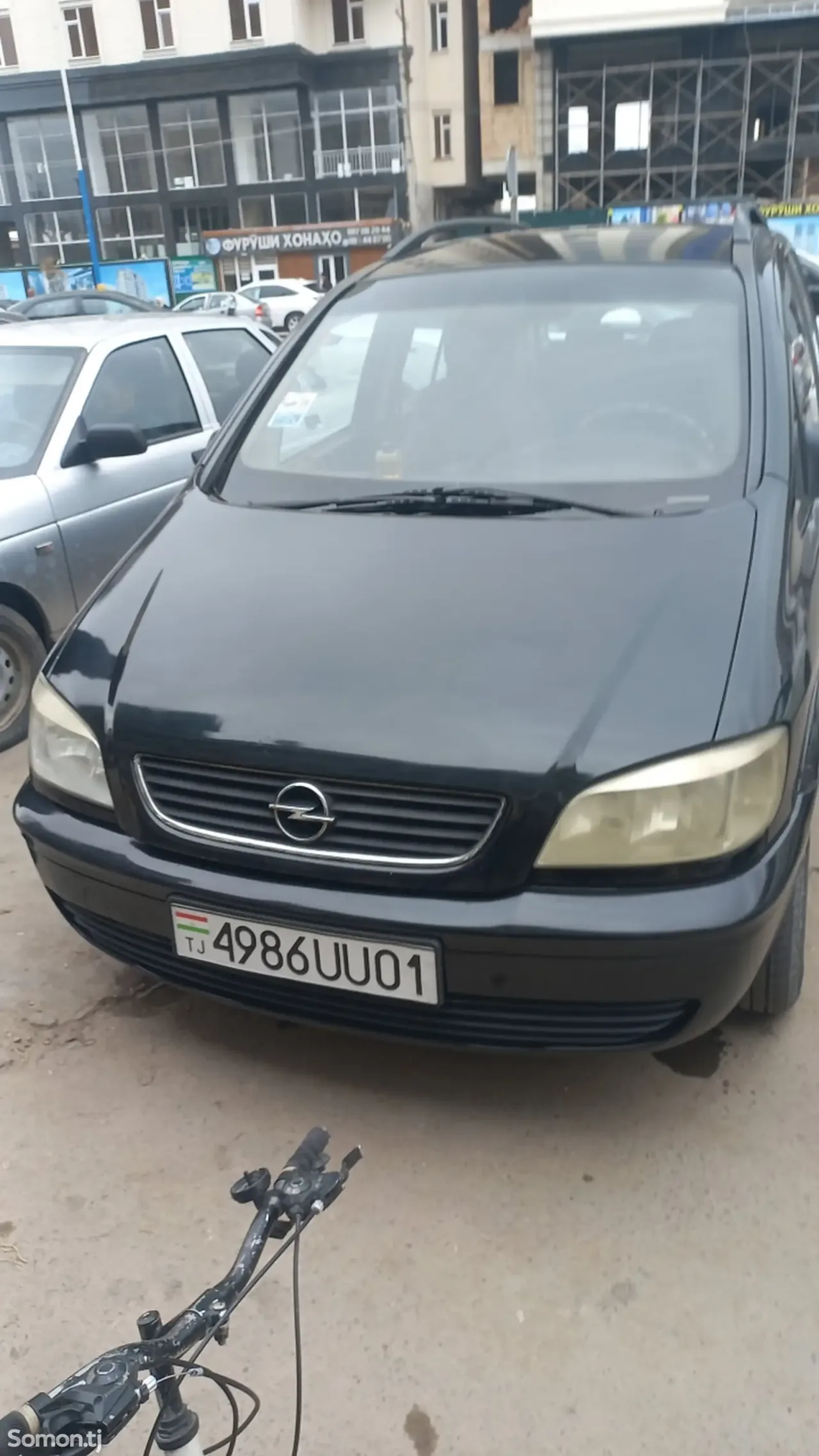 Opel Zafira 2000 · 1.6 MT