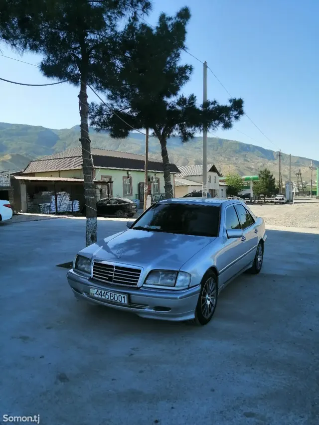 Mercedes-Benz C class 1994 · 2.0 MT