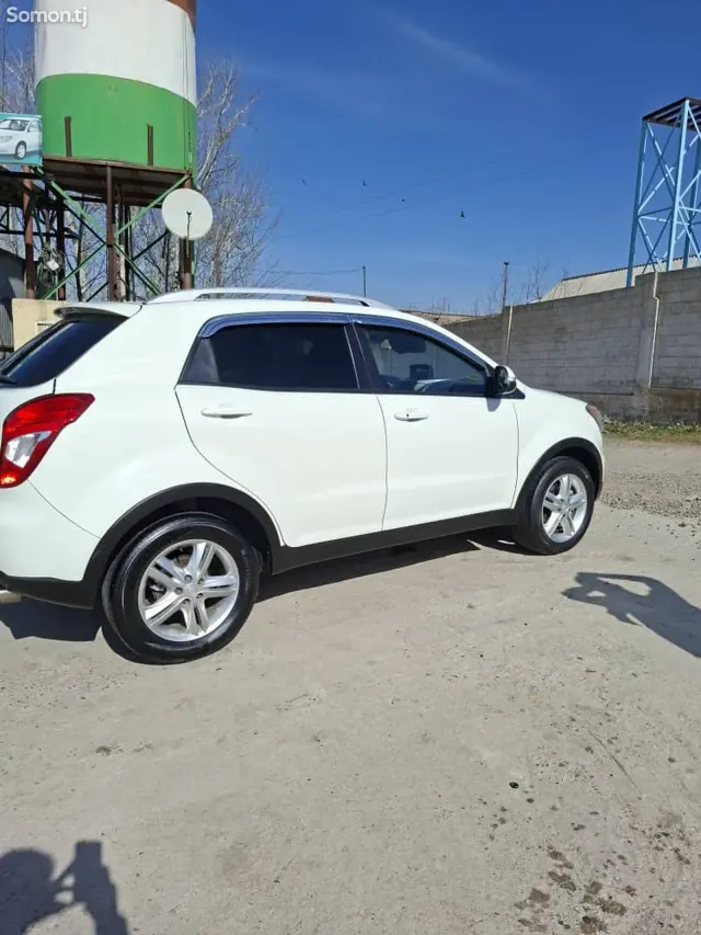 Ssang Yong Korando 2014 · AT