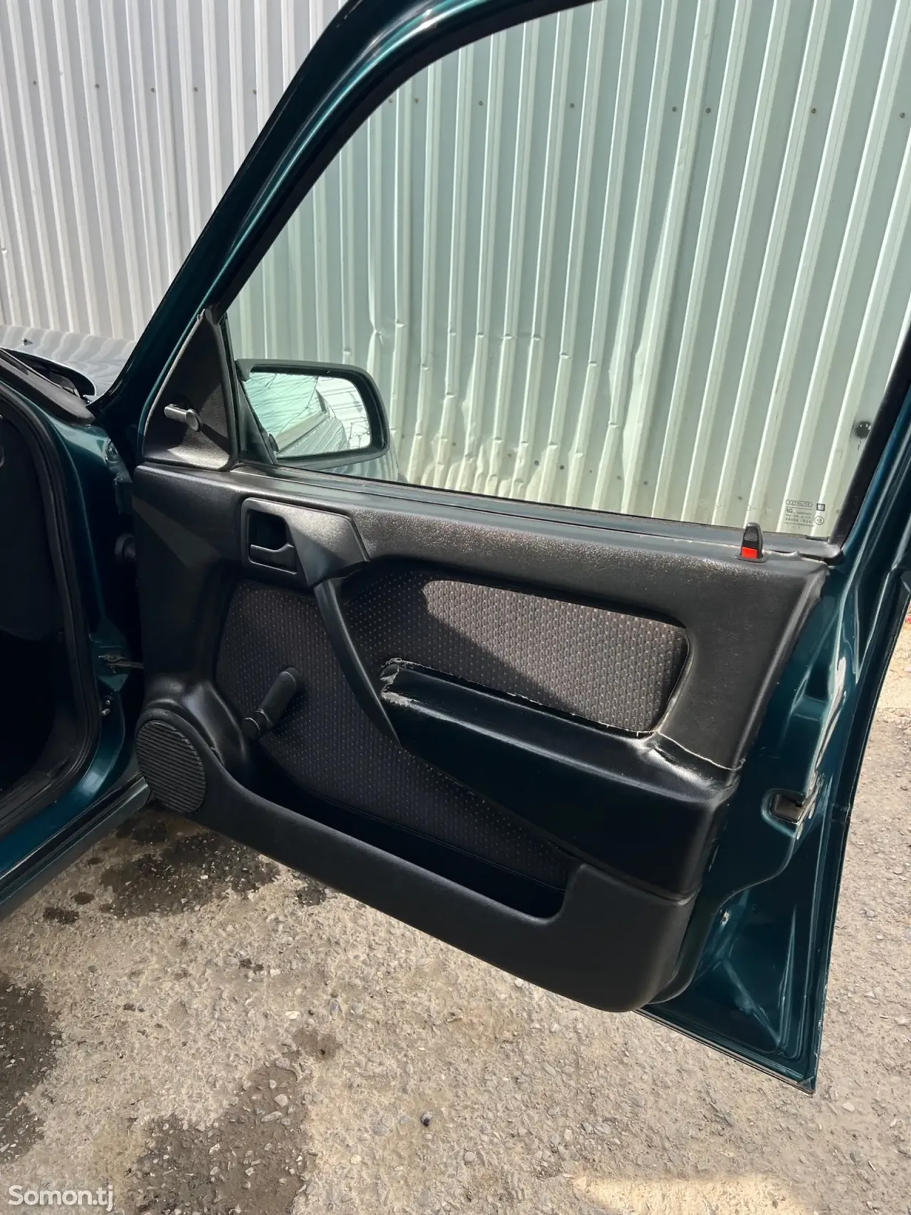 Opel Vectra A 1994 · 1.6 MT