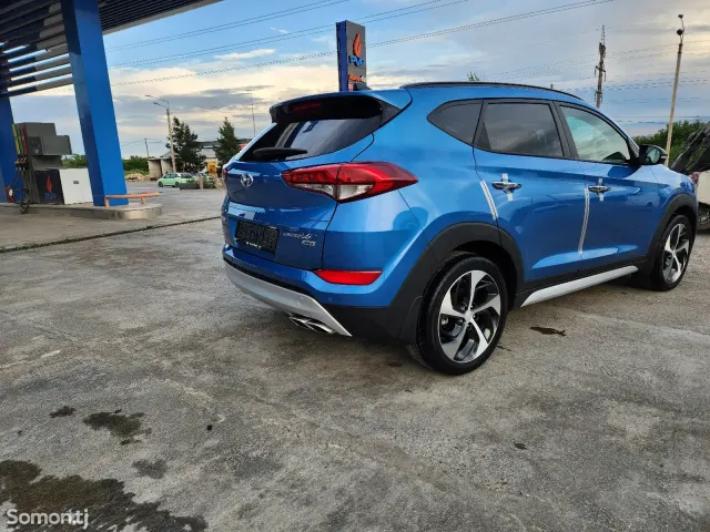 Hyundai Tucson 2016 · 1.6 AT