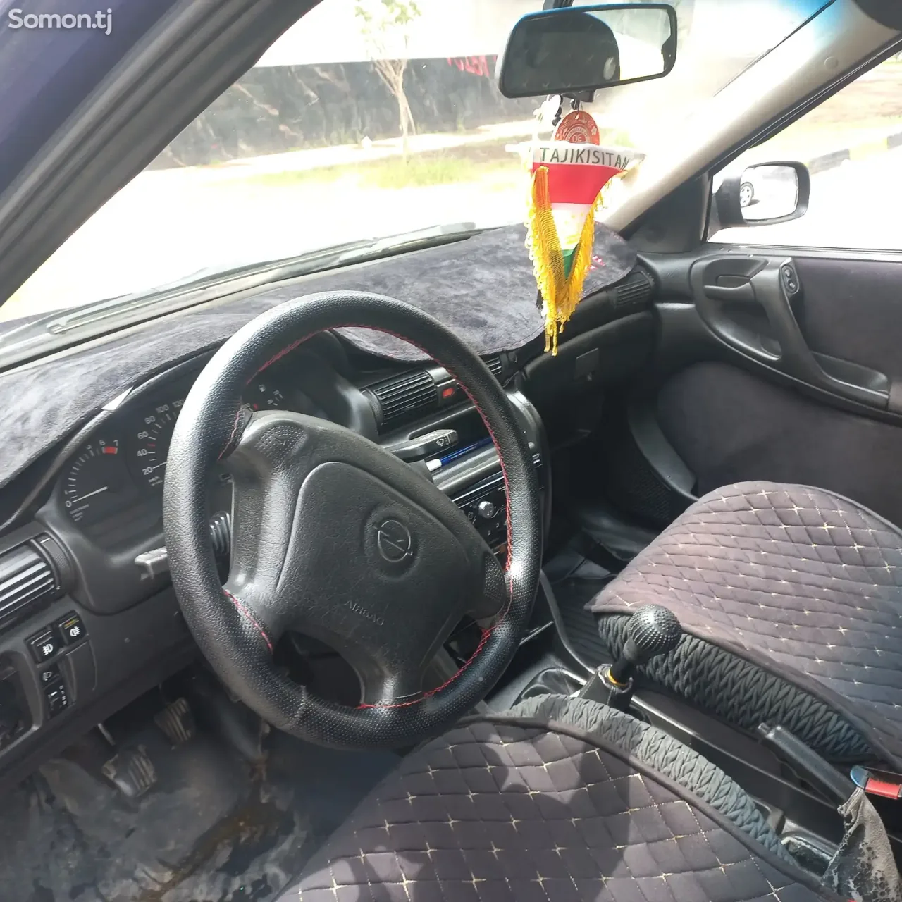 Opel Astra F 1997 · 1.6 MT