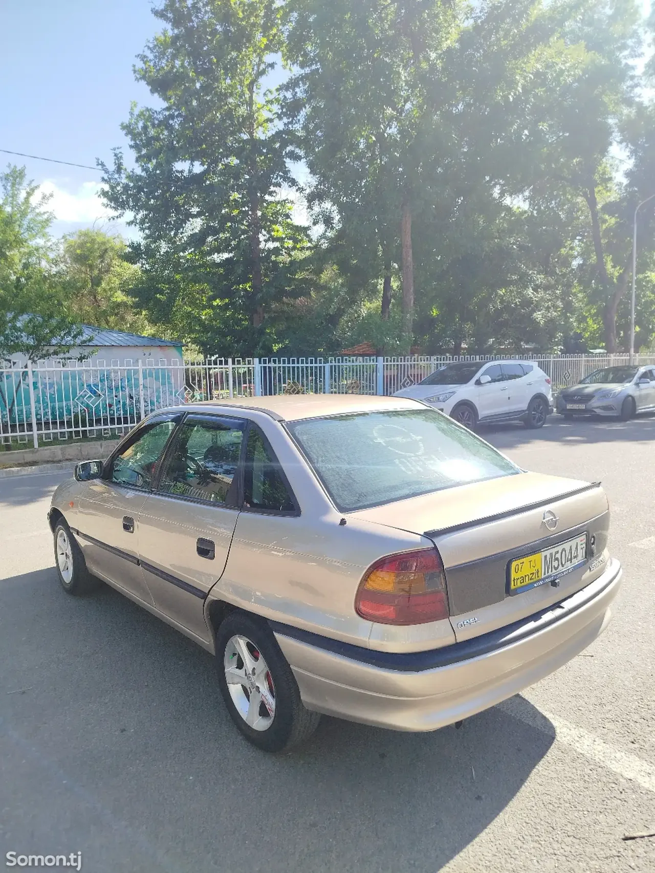 Opel Astra F 1995 · 1.6 MT