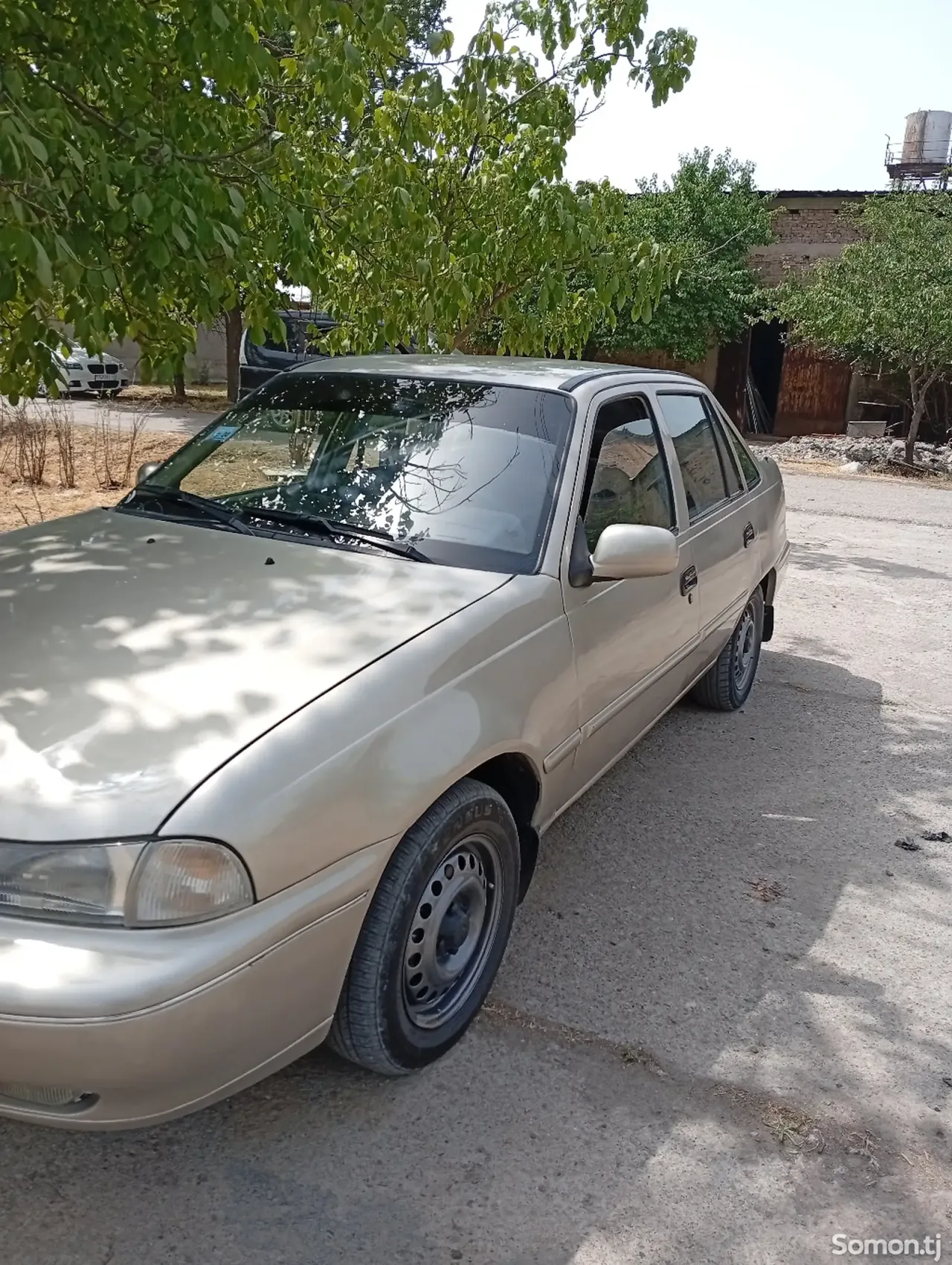 Daewoo Nexia 1995 · 1.6 MT