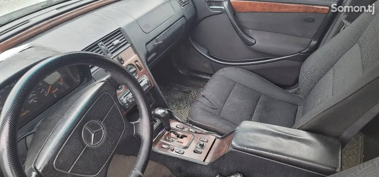 Mercedes-Benz C class 1997 · 2.0 AT