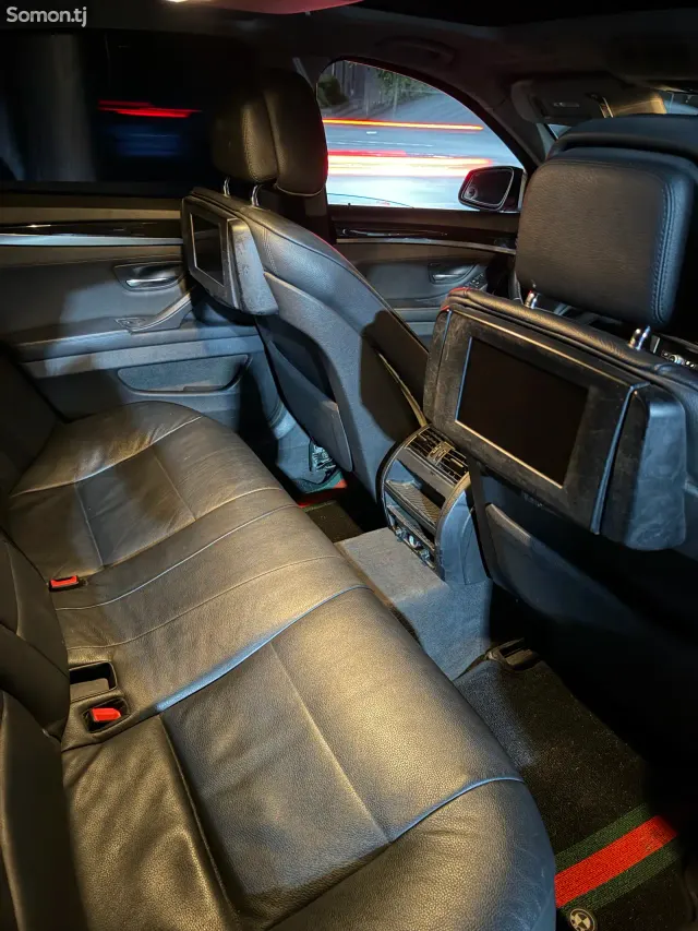 BMW 5 series 2011 · 2.0 AT