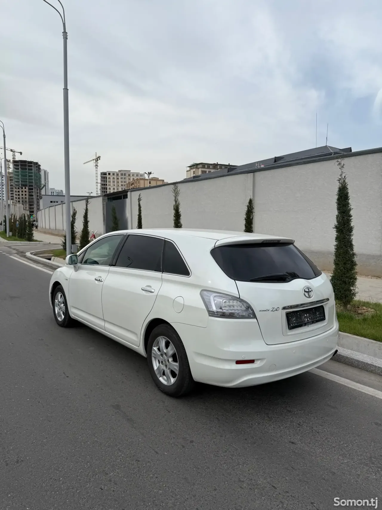 Toyota Mark X ZiO 2008 · 2.4 AT