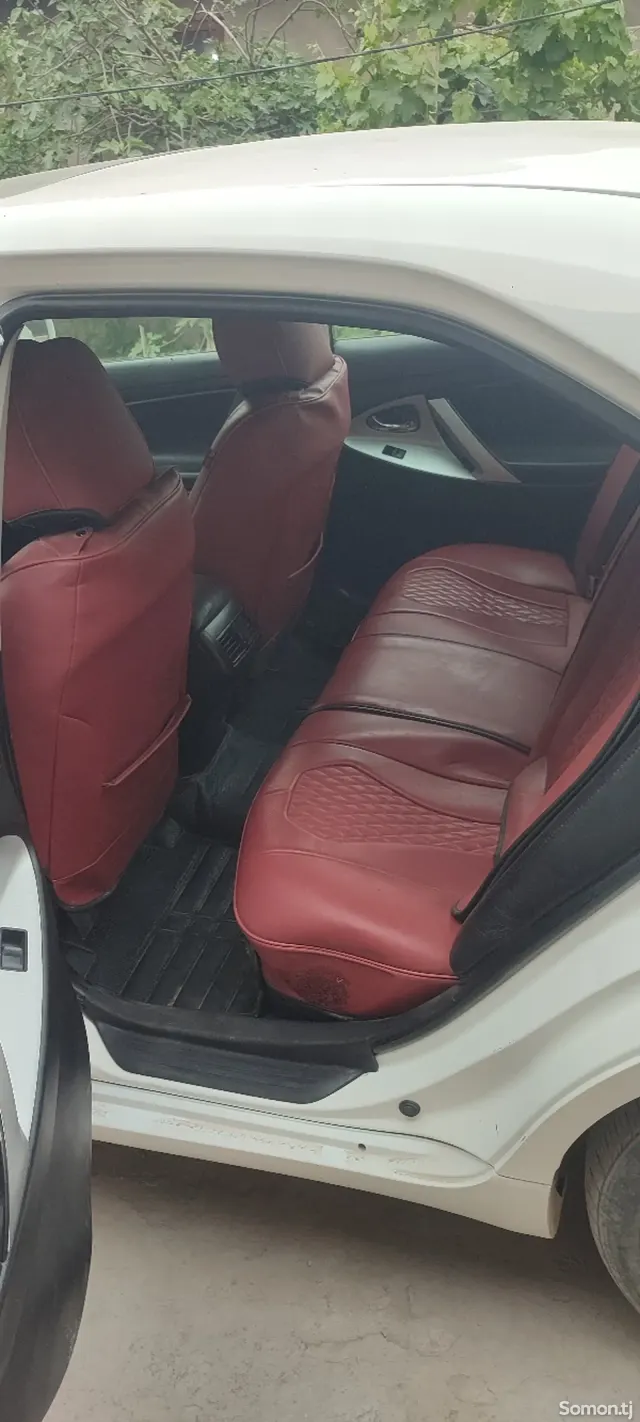 Toyota Camry 2007 · 2.4 AT