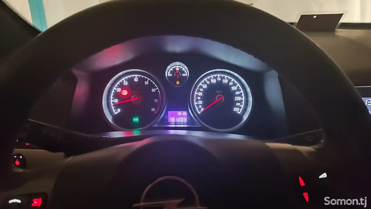 Opel Astra H 2008 · 1.6 MT