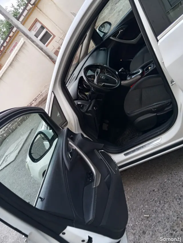 Opel Astra J 2011 · AT