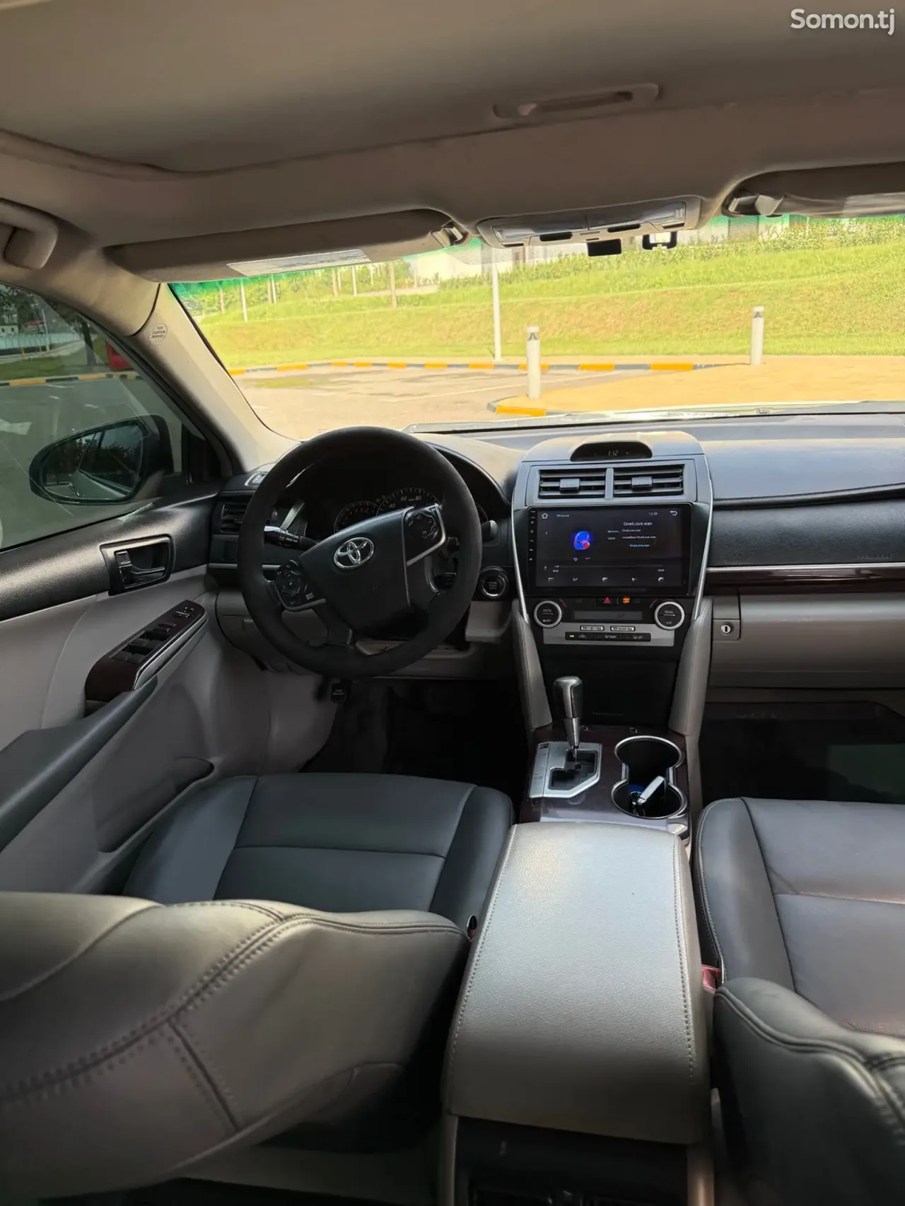 Toyota Camry 2012 · 3.5 AT